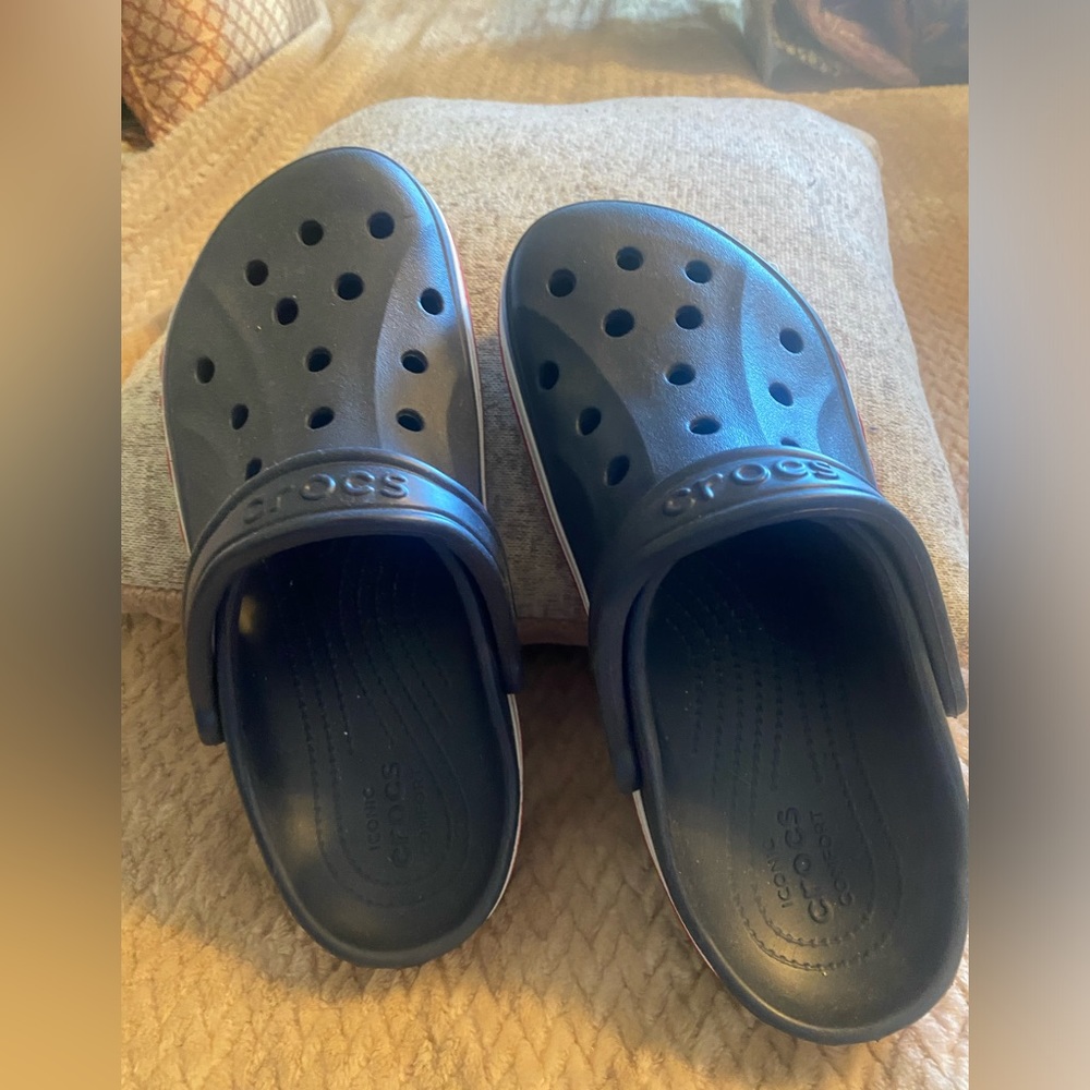 NWT Crocs-navy with white and red